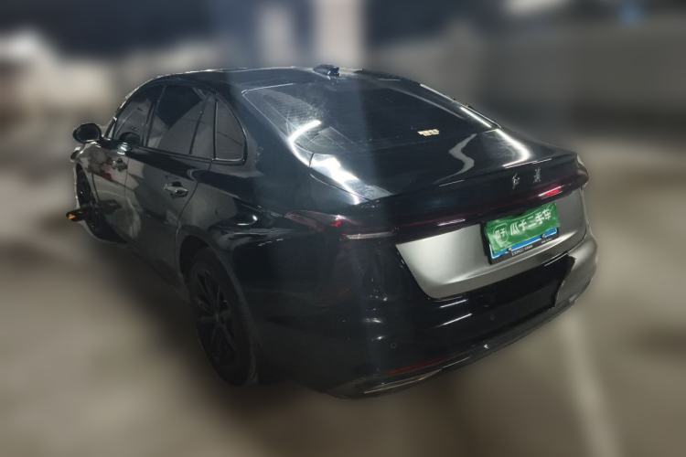 Used Hongqi H5 2025 2.0T Automatic Flag Edition – 500 000 Units Commemorative Version Rear Left 45 Deg