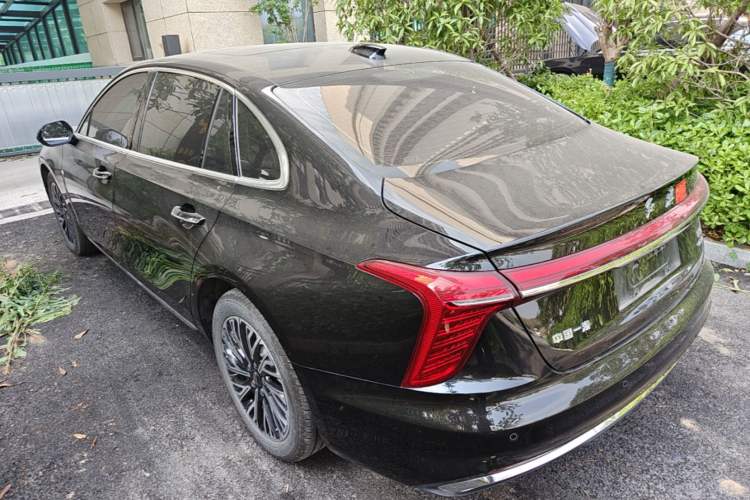 Used Hongqi H5 2025 2.0T Automatic Flag Edition – 500 000 Units Commemorative Version Rear Left 45 Deg