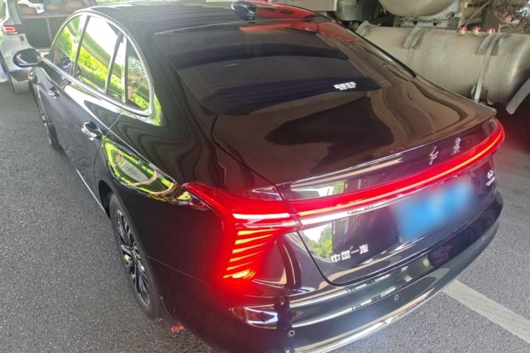 Used Hongqi H5 2025 2.0T Automatic Flag Edition – 500 000 Units Commemorative Version Rear Left 45 Deg