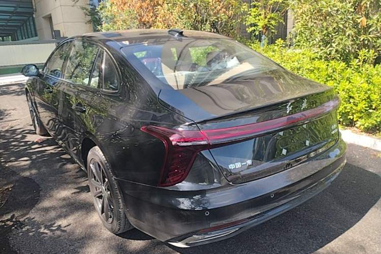 Used Hongqi H5 2025 2.0T Automatic Xuan Ying Edition Rear Left 45 Deg