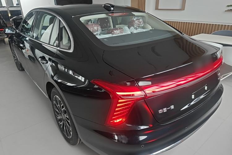 Used Hongqi H5 2025 2.0T Automatic Flag Edition – 500 000 Units Commemorative Version Rear Left 45 Deg