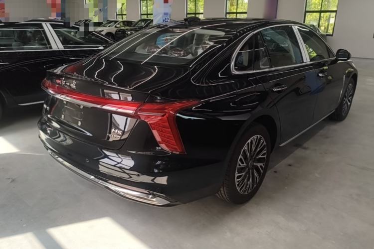 Used Hongqi H5 2025 2.0T Automatic Flag Edition – 500 000 Units Commemorative Version Rear Right 45 Deg