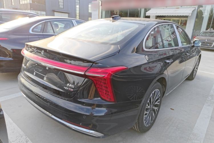 Used Hongqi H5 2025 2.0T Automatic Flag Edition – 500 000 Units Commemorative Version Rear Right 45 Deg