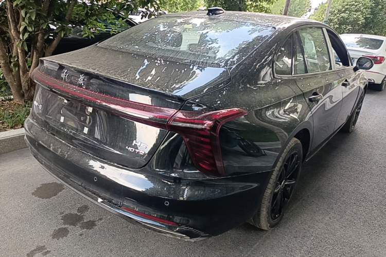 Used Hongqi H5 2025 Model 2.0T Automatic Xuan Ying 2 Million Units Commemorative Edition Rear Right 45 Deg