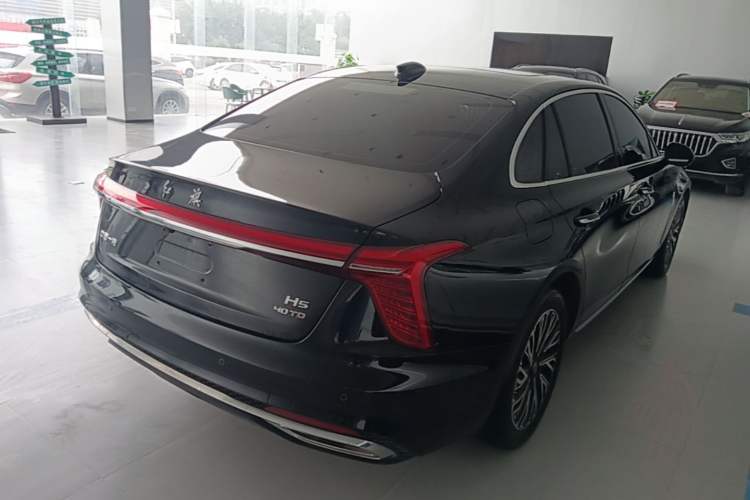 Used Hongqi H5 2025 2.0T Automatic Flag Edition – 500 000 Units Commemorative Version Rear Right 45 Deg
