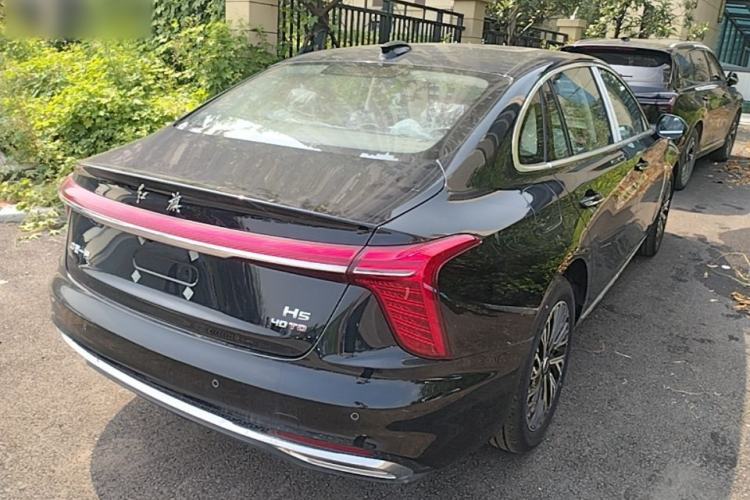 Used Hongqi H5 2025 2.0T Automatic Flag Edition – 500 000 Units Commemorative Version Rear Right 45 Deg