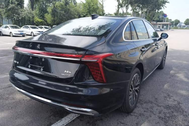 Used Hongqi H5 2025 2.0T Automatic Flag Edition – 500 000 Units Commemorative Version Rear Right 45 Deg