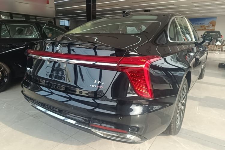 Used Hongqi H5 2025 2.0T Automatic Flag Edition – 500 000 Units Commemorative Version Rear Right 45 Deg