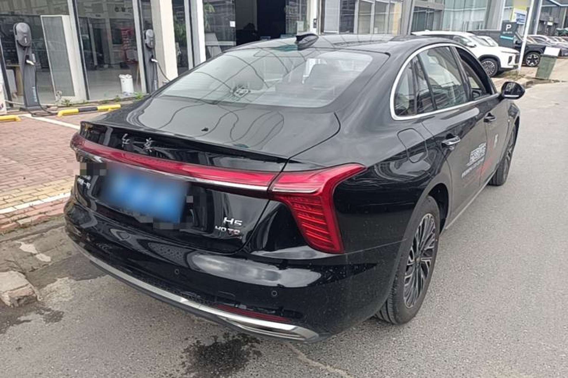 Used Hongqi H5 2025 2.0T Automatic Flag Edition – 500 000 Units Commemorative Version Rear Right 45 Deg