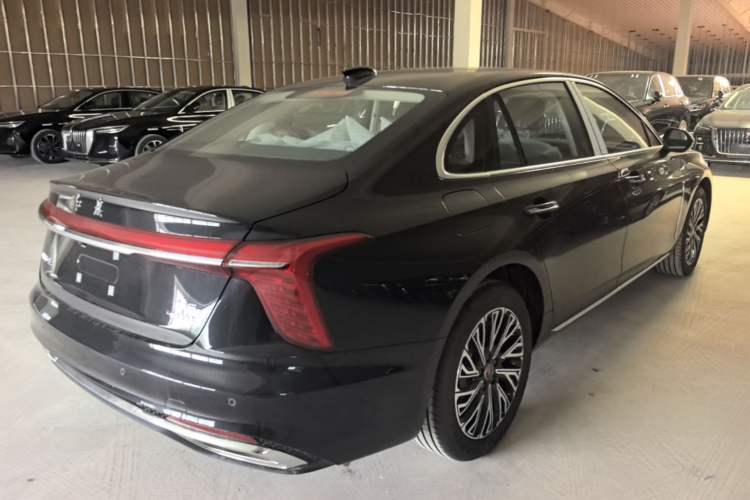 Used Hongqi H5 2025 2.0T Automatic Flag Edition – 500 000 Units Commemorative Version Rear Right 45 Deg