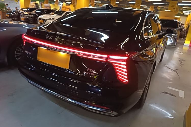 Used Hongqi H5 2025 1.5T DCT Qiyun 500 000th Unit Commemorative Edition Rear Right 45 Deg