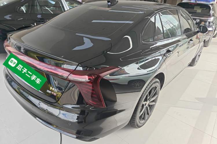 Used Hongqi H5 2025 1.5T DCT Xuan Ying Edition Rear Right 45 Deg