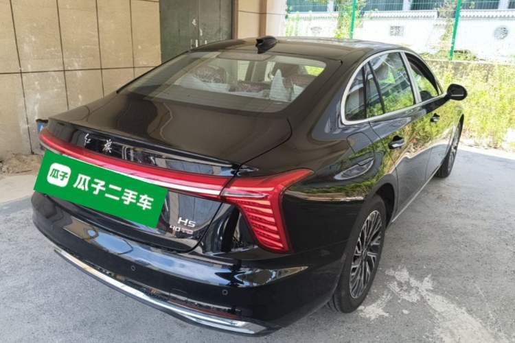 Used Hongqi H5 2025 2.0T Automatic Flag Edition – 500 000 Units Commemorative Version Rear Right 45 Deg