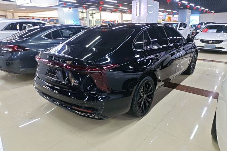 Used Hongqi H5 2025 2.0T Automatic Xuan Ying Edition Rear Right 45 Deg