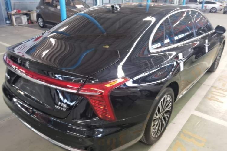 Used Hongqi H5 2025 2.0T Automatic Flag Edition – 500 000 Units Commemorative Version Rear Right 45 Deg