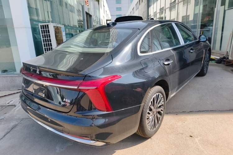 Used Hongqi H5 2025 2.0T Automatic Flag Edition – 500 000 Units Commemorative Version Rear Right 45 Deg