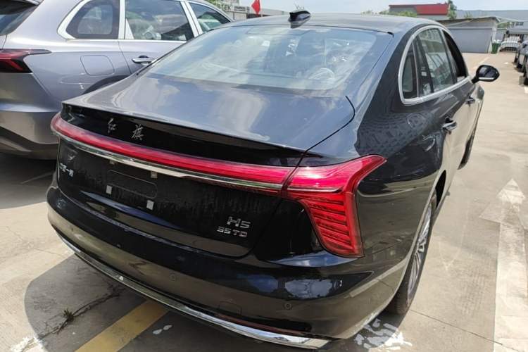 Used Hongqi H5 2025 1.5T DCT Qiyun 500 000th Unit Commemorative Edition Rear Right 45 Deg