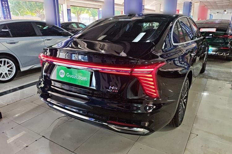 Used Hongqi H5 2025 2.0T Automatic Flag Edition – 500 000 Units Commemorative Version Rear Right 45 Deg