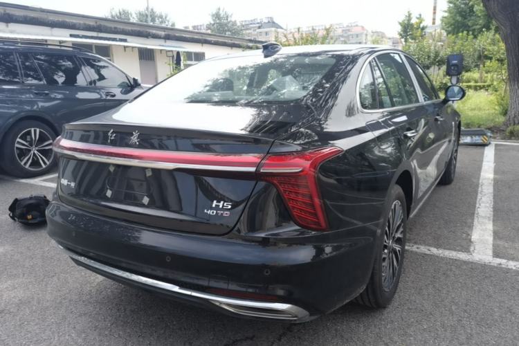 Used Hongqi H5 2025 2.0T Automatic Flag Edition – 500 000 Units Commemorative Version Rear Right 45 Deg