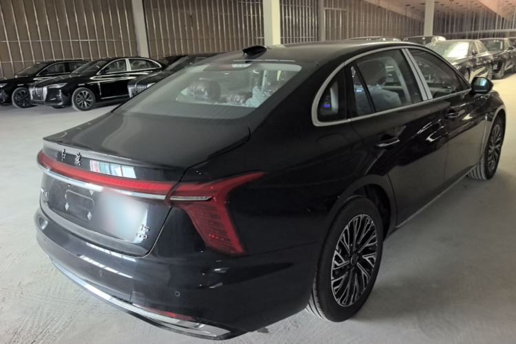 Used Hongqi H5 2025 2.0T Automatic Flag Edition – 500 000 Units Commemorative Version Rear Right 45 Deg