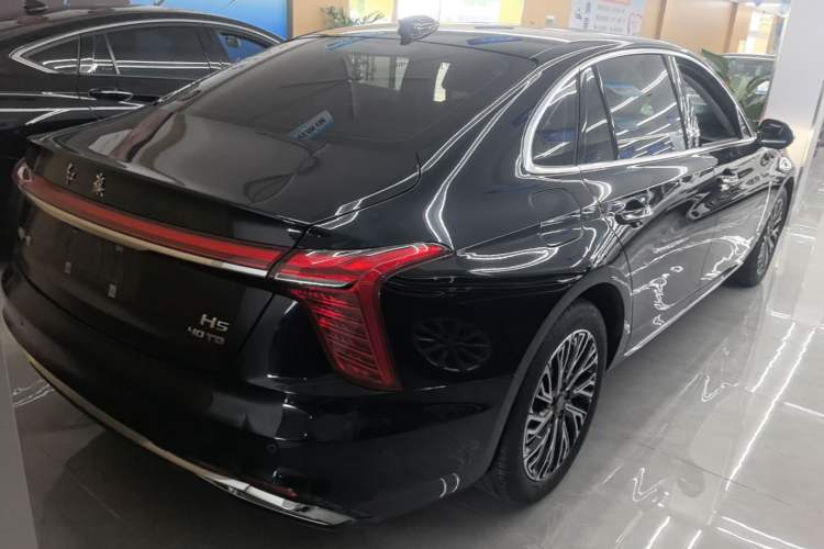 Used Hongqi H5 2025 2.0T Automatic Flag Edition – 500 000 Units Commemorative Version Rear Right 45 Deg