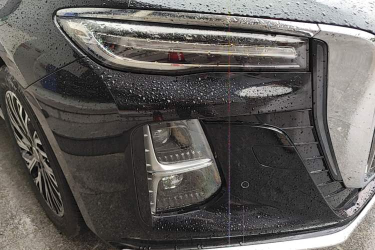 Used Hongqi H5 2025 2.0T Automatic Flag Edition – 500 000 Units Commemorative Version Right Front Headlight