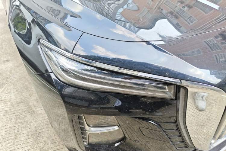 Used Hongqi H5 2025 1.5T DCT Qiyun 500 000th Unit Commemorative Edition Right Front Headlight