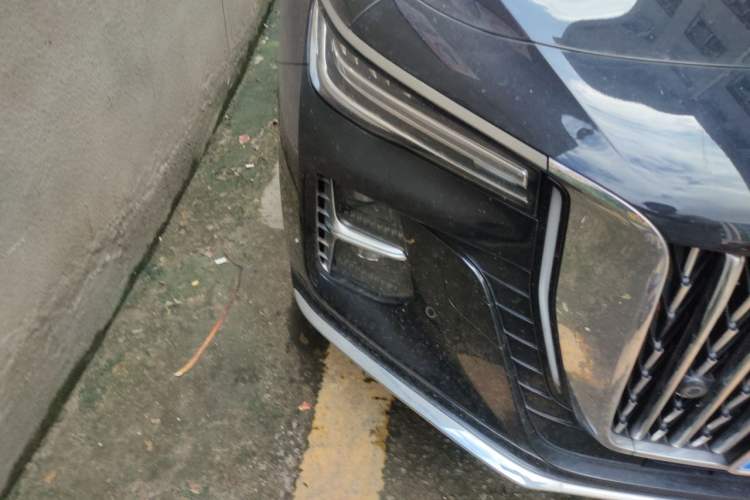 Used Hongqi H5 2025 1.5T DCT Qiyun 500 000th Unit Commemorative Edition Right Front Headlight