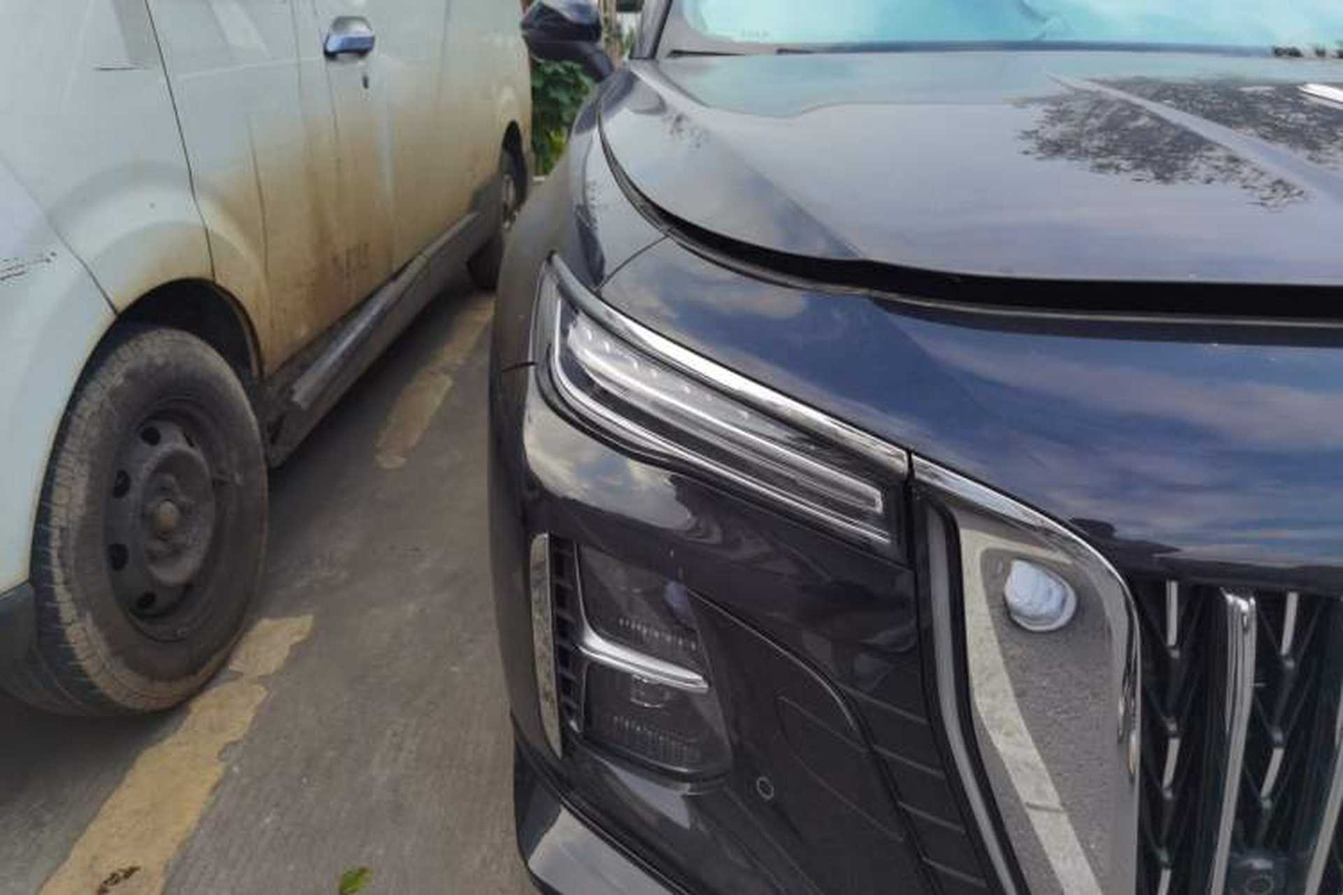 Used Hongqi H5 2025 2.0T Automatic Flag Edition – 500 000 Units Commemorative Version Right Front Headlight