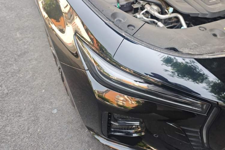 Used Hongqi H5 2025 1.5T DCT Xuan Ying Edition Right Front Headlight