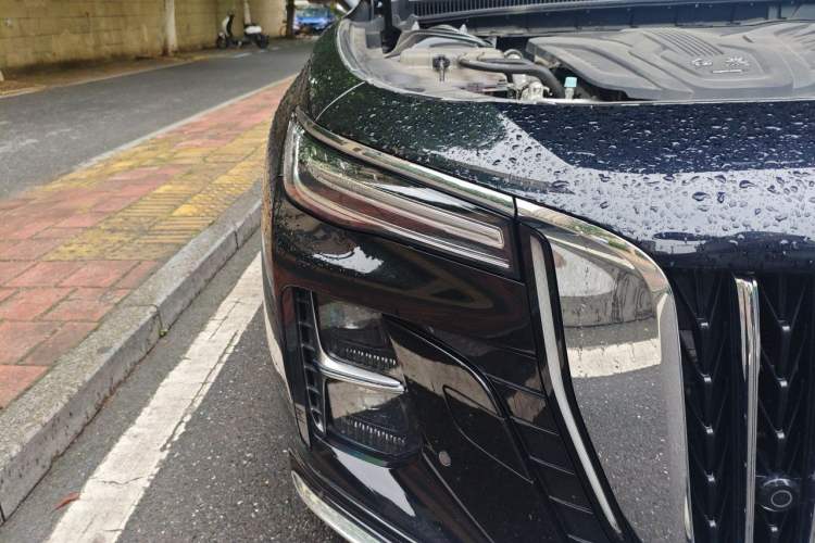 Used Hongqi H5 2025 1.5T DCT Qiyun 500 000th Unit Commemorative Edition Right Front Headlight