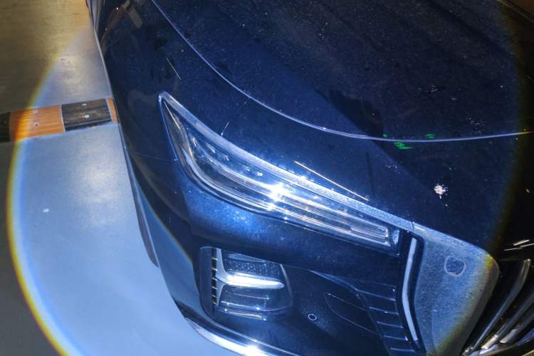 Used Hongqi H5 2025 1.5T DCT Qiyun 500 000th Unit Commemorative Edition Right Front Headlight