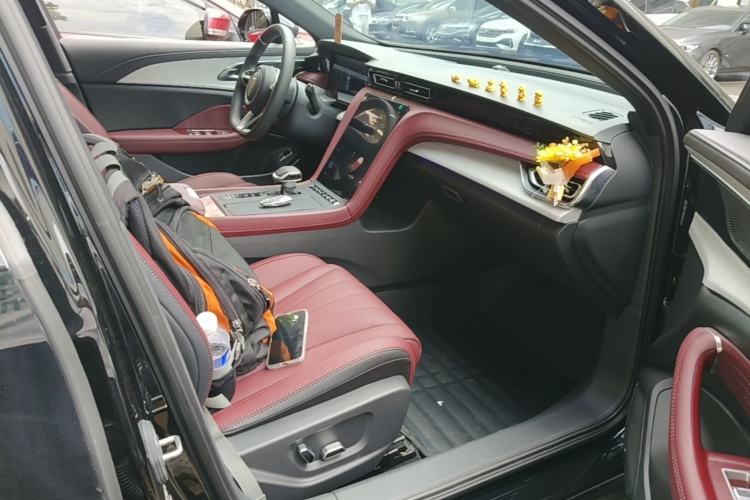 Used Hongqi H5 2025 2.0T Automatic Xuan Ying Edition Right Front Seat