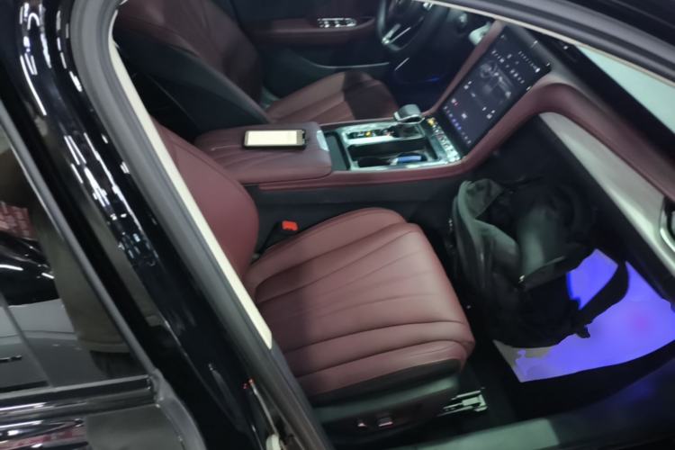 Used Hongqi H5 2025 1.5T DCT Xuan Ying Edition Right Front Seat