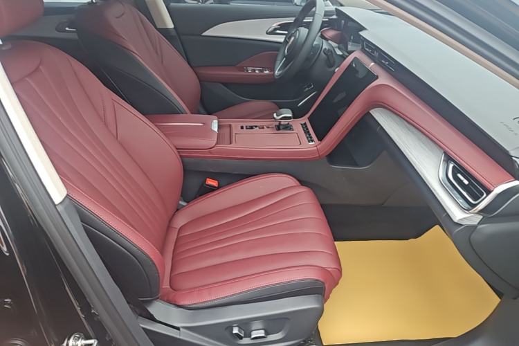 Used Hongqi H5 2025 1.5T DCT Qiyun 500 000th Unit Commemorative Edition Right Front Seat