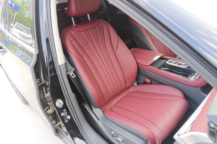 Used Hongqi H5 2025 1.5T DCT Qiyun 500 000th Unit Commemorative Edition Right Front Seat