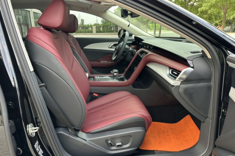 Used Hongqi H5 2025 2.0T Automatic Xuan Ying Edition Right Front Seat