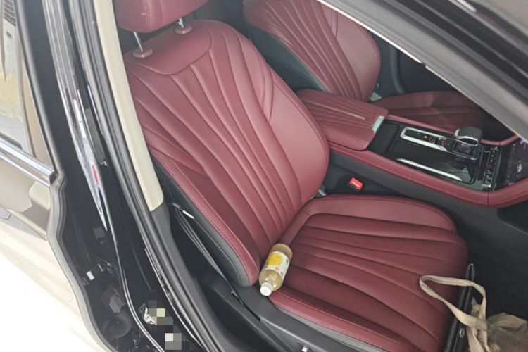 Used Hongqi H5 2025 1.5T DCT Xuan Ying Edition Right Front Seat
