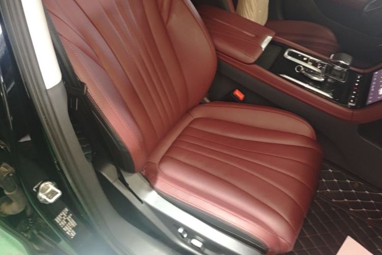 Used Hongqi H5 2025 1.5T DCT Qiyun 500 000th Unit Commemorative Edition Right Front Seat