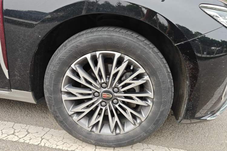 Used Hongqi H5 2025 1.5T DCT Qiyun 500 000th Unit Commemorative Edition Right Front Wheel Hub