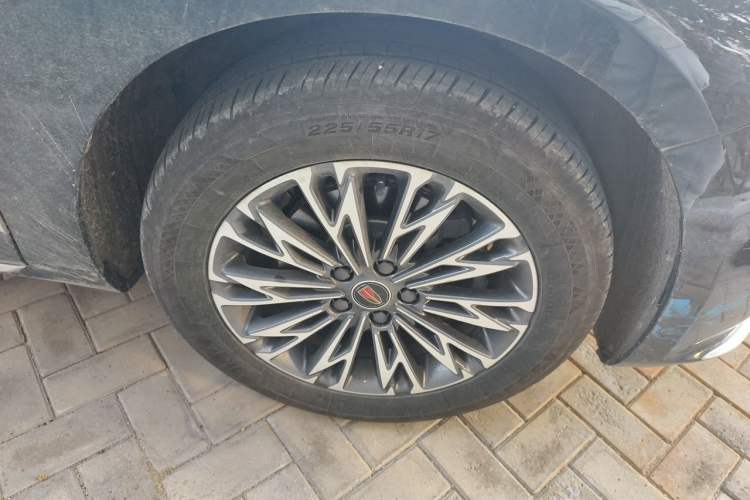 Used Hongqi H5 2025 1.5T DCT Qiyun 500 000th Unit Commemorative Edition Right Front Wheel Hub