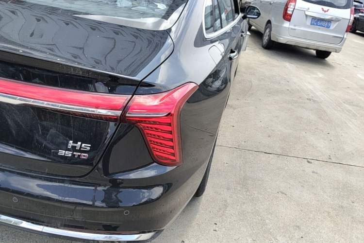 Used Hongqi H5 2025 1.5T DCT Qiyun 500 000th Unit Commemorative Edition Right Rear Taillight