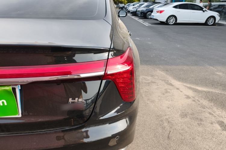 Used Hongqi H5 2025 1.5T DCT Qiyun 500 000th Unit Commemorative Edition Right Rear Taillight