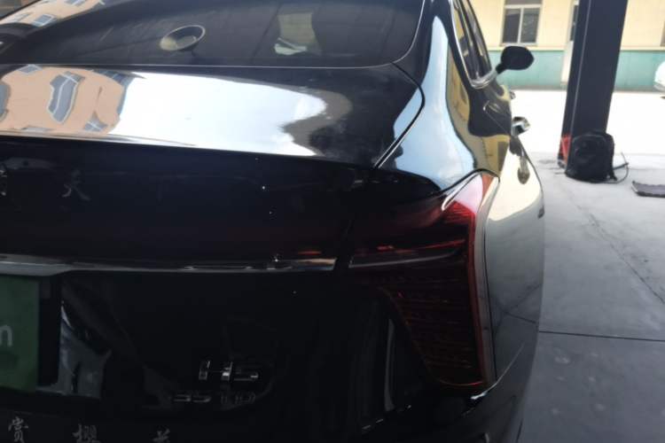 Used Hongqi H5 2025 1.5T DCT Qiyun 500 000th Unit Commemorative Edition Right Rear Taillight