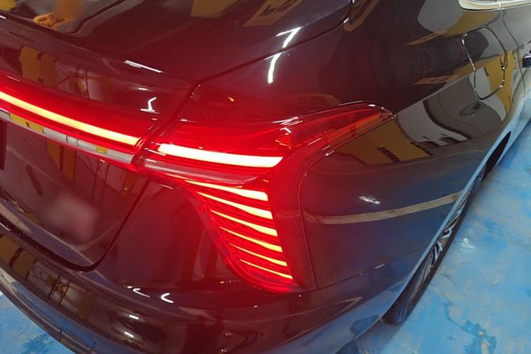 Used Hongqi H5 2025 1.5T DCT Qiyun 500 000th Unit Commemorative Edition Right Rear Taillight