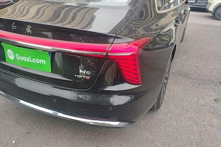 Used Hongqi H5 2025 2.0T Automatic Flag Edition – 500 000 Units Commemorative Version Right Rear Taillight