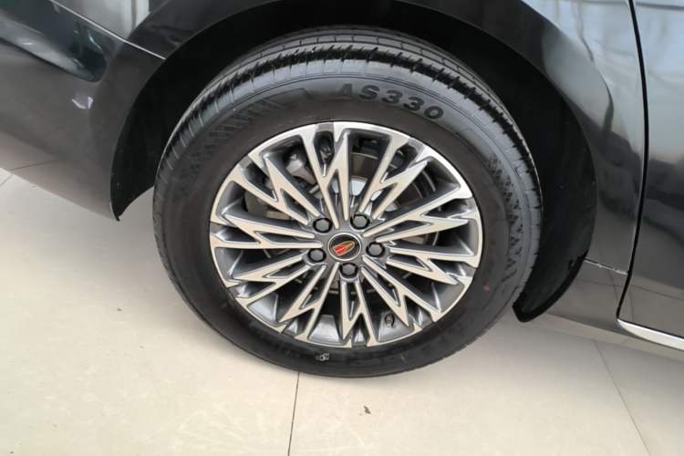 Used Hongqi H5 2025 1.5T DCT Qiyun 500 000th Unit Commemorative Edition Right Rear Wheel Hub