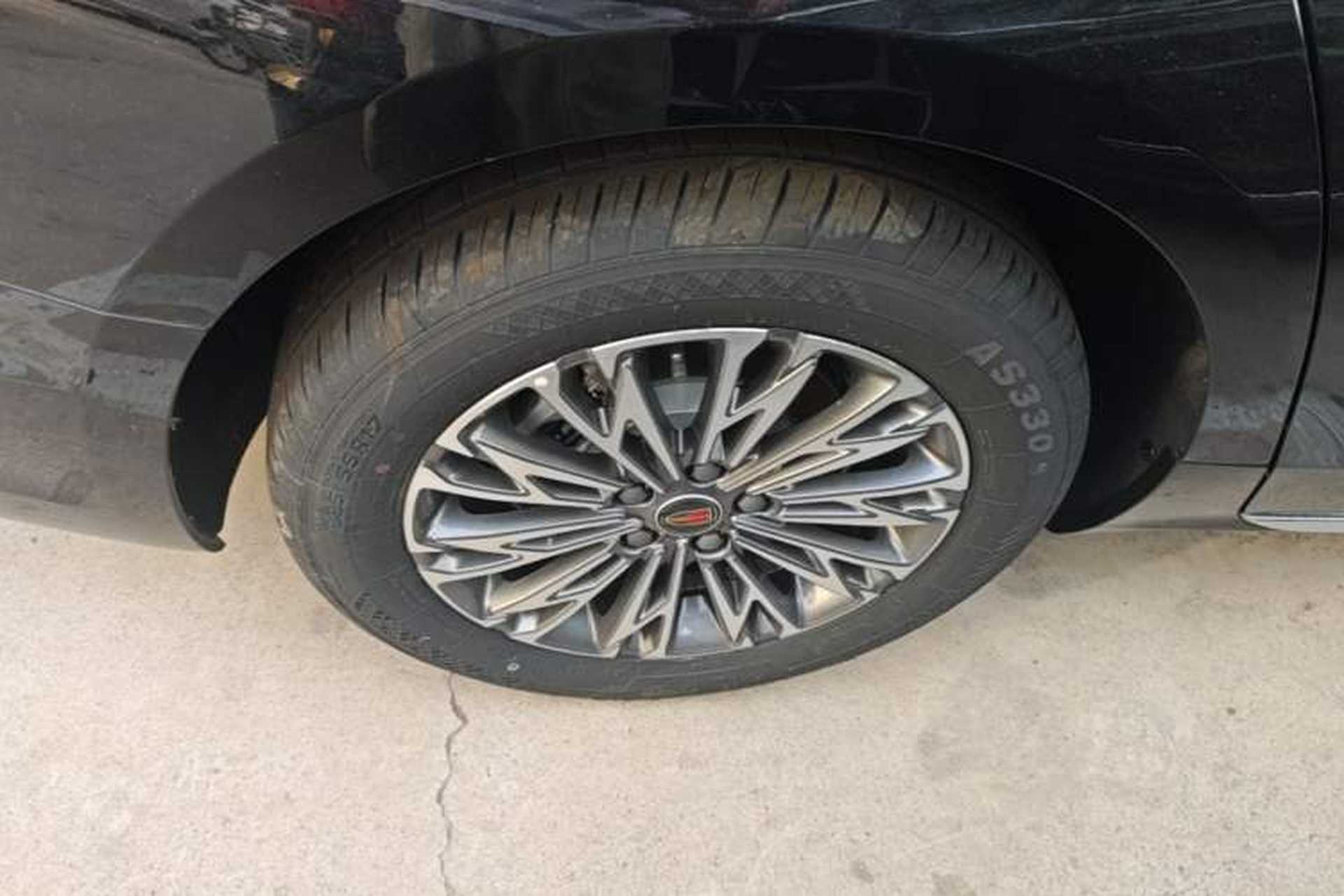 Used Hongqi H5 2025 1.5T DCT Qiyun 500 000th Unit Commemorative Edition Right Rear Wheel Hub
