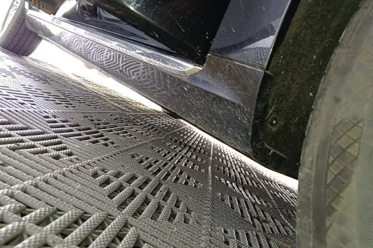 Used Hongqi H5 2025 1.5T DCT Qiyun 500 000th Unit Commemorative Edition Right Side Sill