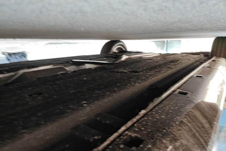 Used Hongqi H5 2025 1.5T DCT Qiyun 500 000th Unit Commemorative Edition Right Side Sill